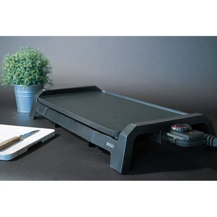 Piastra elettrica da tavolo 2200 W con rivestimento effetto pietra, termostato regolabile e vassoio raccogligrassi Sogo